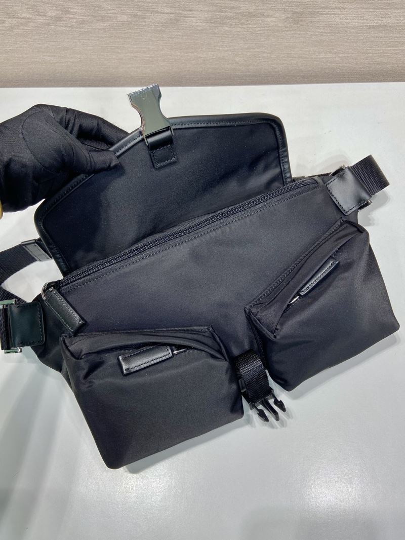 Pra*a waist chest packs